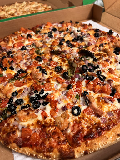Photo of Red Swan Pizza - St. Thomas - Opposite Taco Bell, 945 Talbot St, St Thomas, ON N5P 1E8